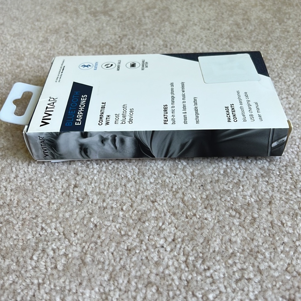 🌟Host Pick🌟 Vivitar Navy Blue Bluetooth Earphones - Picture 8 of 8